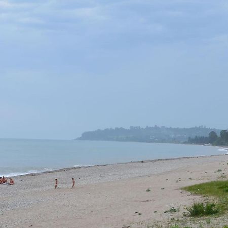 U Romana Guest House New Athos Екстер'єр фото