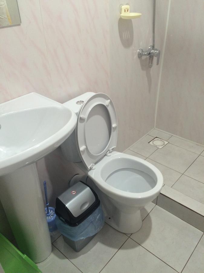 U Romana Guest House New Athos Екстер'єр фото